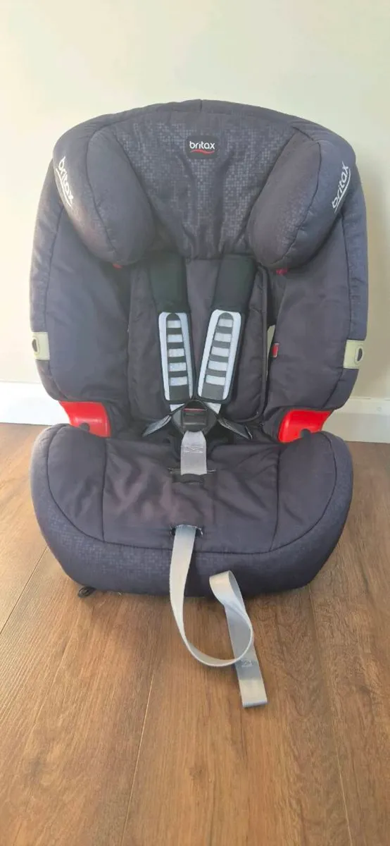 Child Car Seat - Image 2