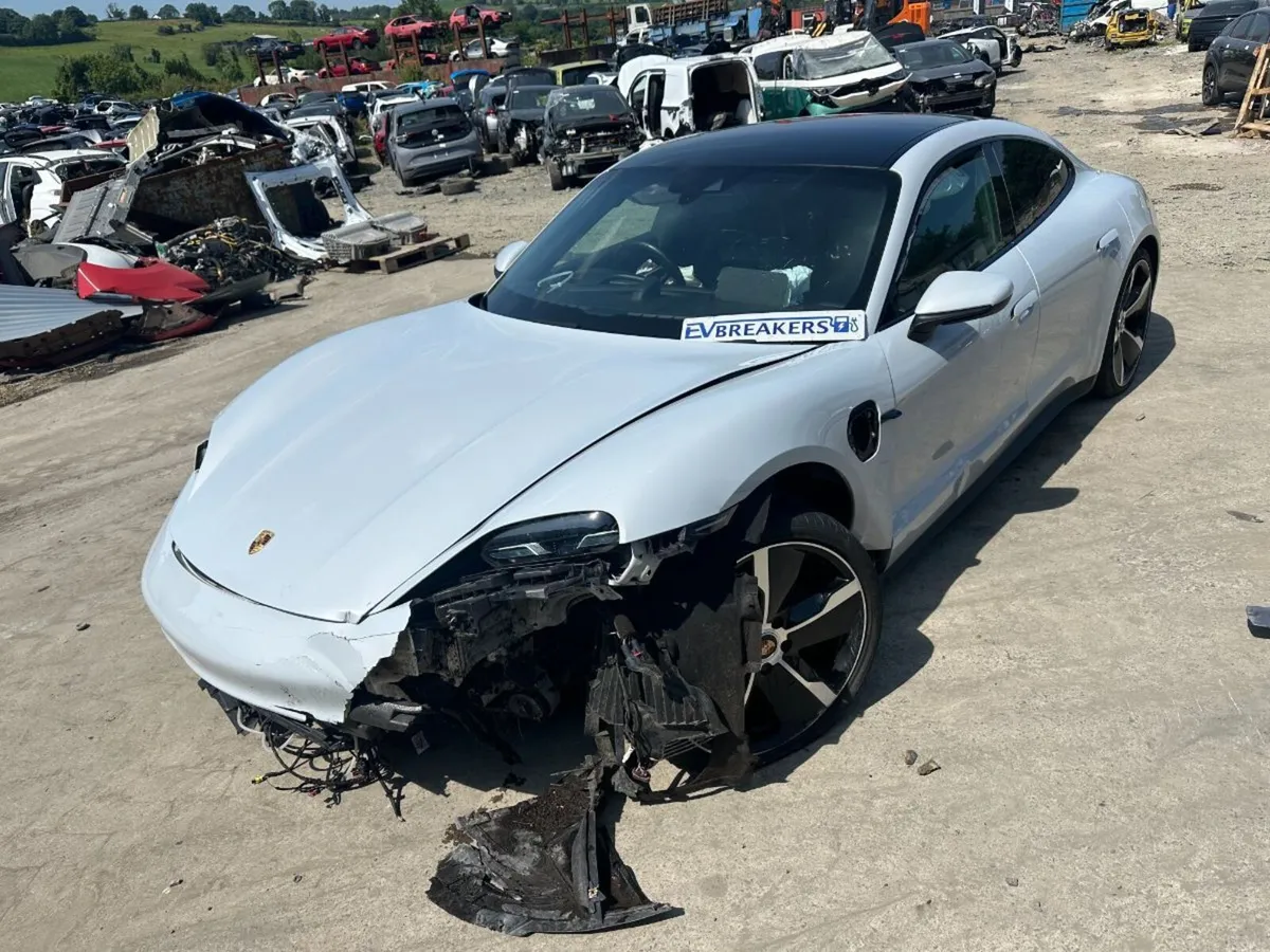 PORSCHE TAYCAN FOR BREAKING - Image 1