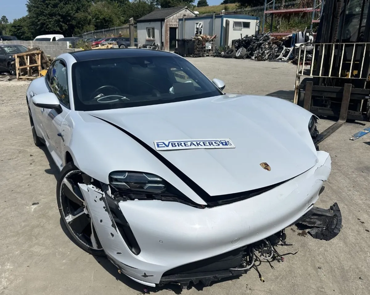 PORSCHE TAYCAN FOR BREAKING - Image 2