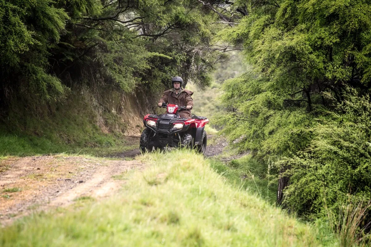 Honda TRX 520FE2 Quad - Image 4