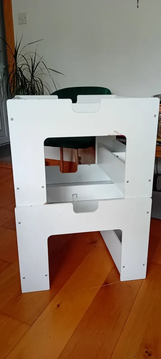 School furniture - Image 2
