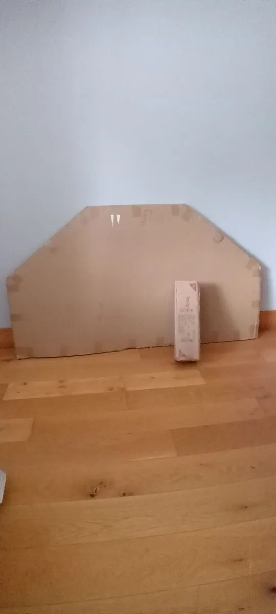 School furniture - Image 4