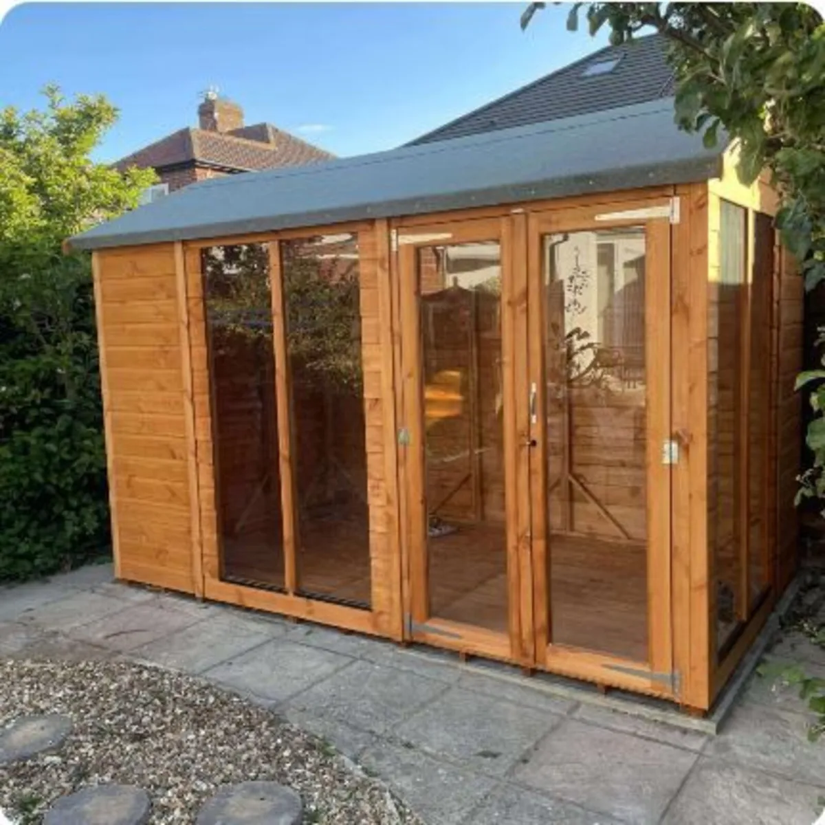 10x8 Deluxe Apex Summerhouses. - Image 1