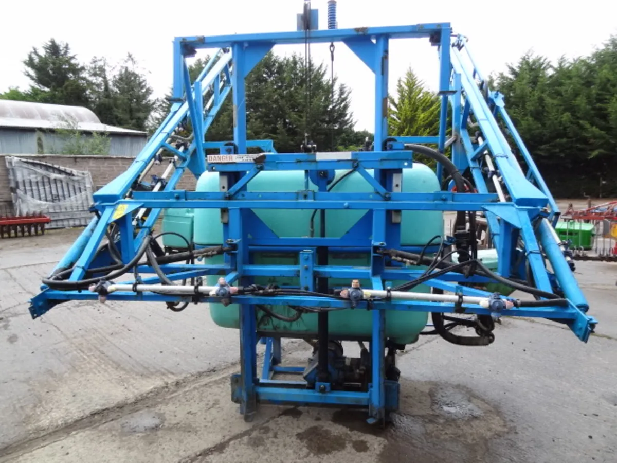 Berthoud 15/16 Metre 800 Litre Sprayer - Image 4
