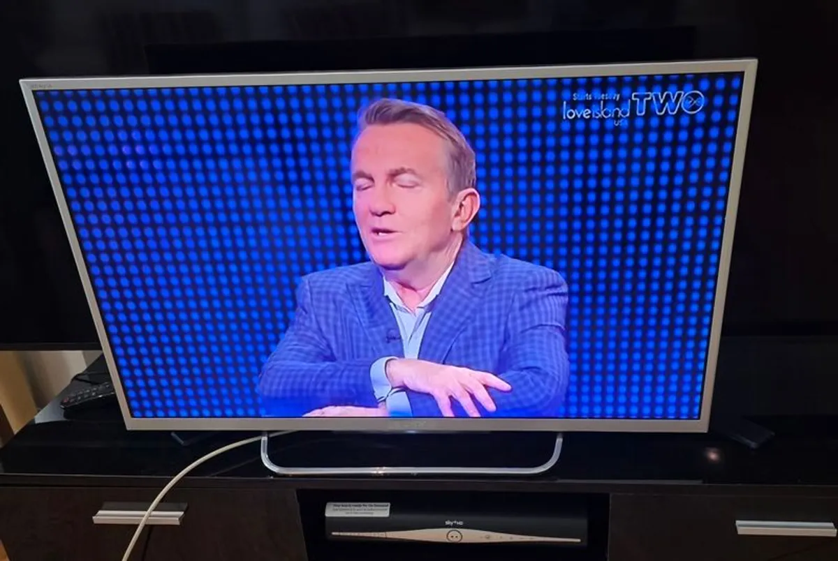 sony 32in TV monitor - Image 1