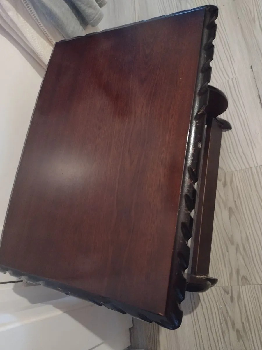 Mahogany coffee table or side table - Image 1