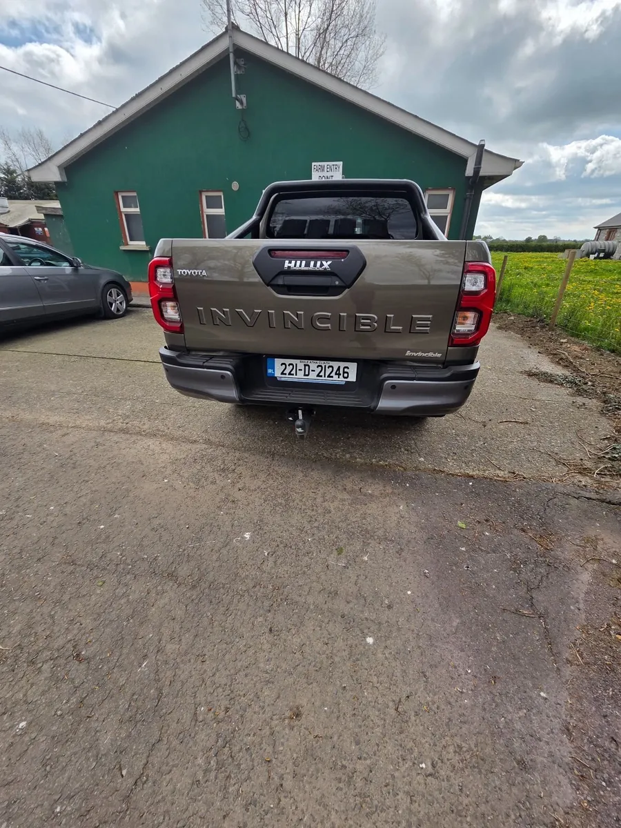 Toyota Hilux 2022 - Image 2