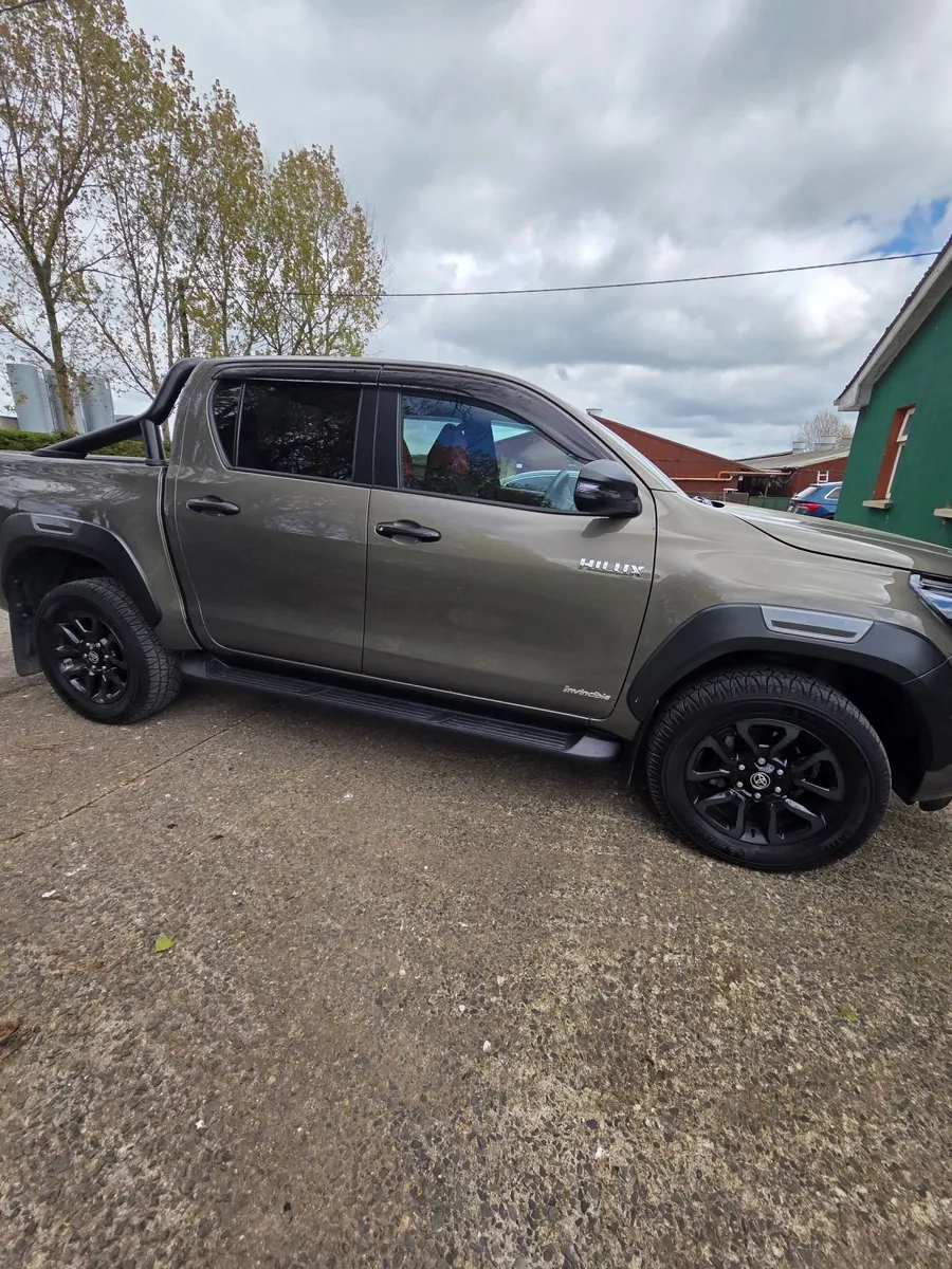 Toyota Hilux 2022 - Image 3