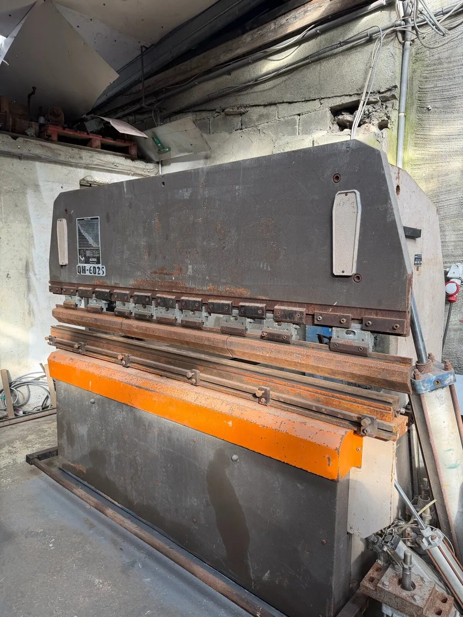 Adira 60 ton hydraulic press - Image 2