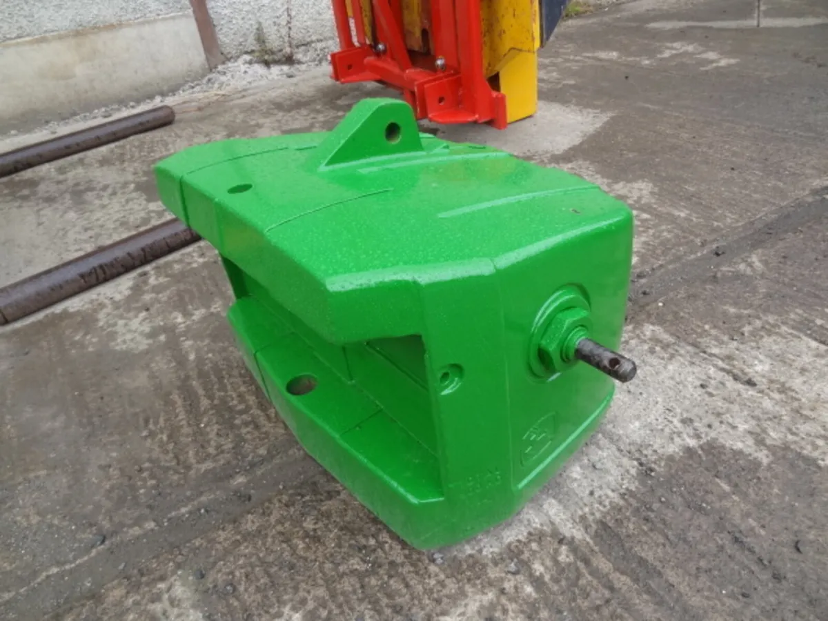 John Deere BPW 900KG Front Tractor Weight - Image 4