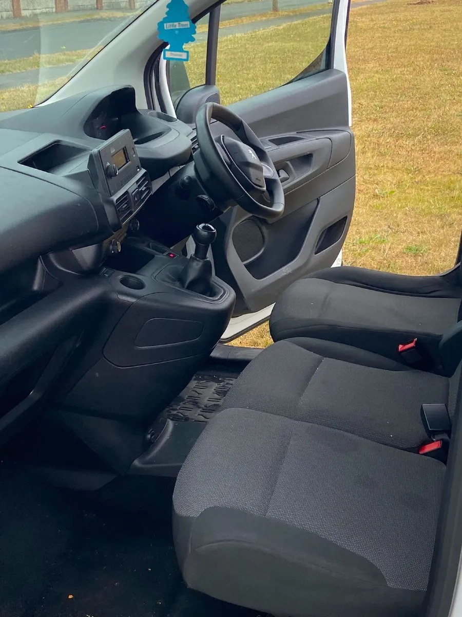 Peugeot Partner 2021 - Image 2