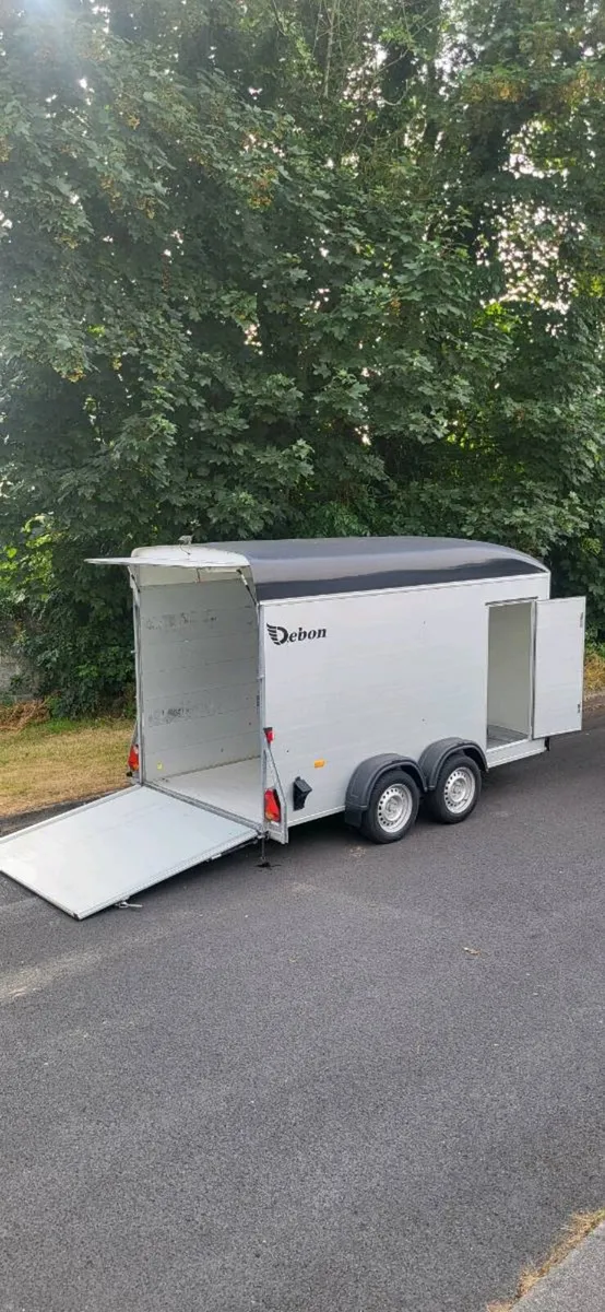 Debon - Image 1