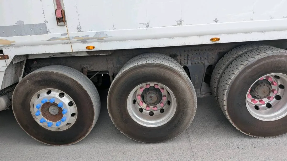 Renault C430 10x4 meal blower - Image 4