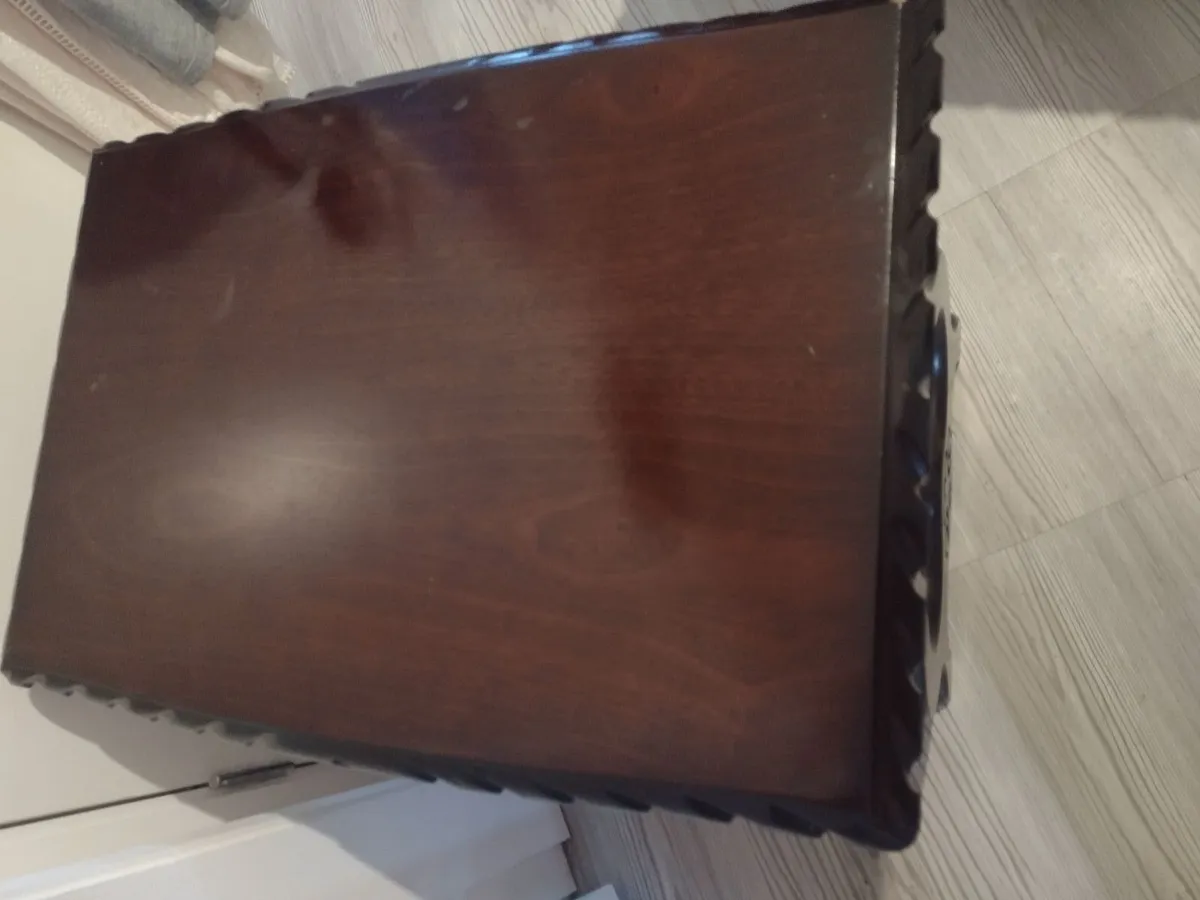 Mahogany coffee table or side table - Image 4