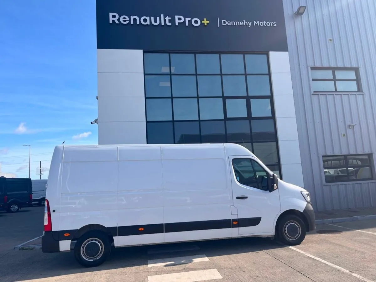 Renault Master  FWD LM35 Blue DCI 135 Business - Image 4
