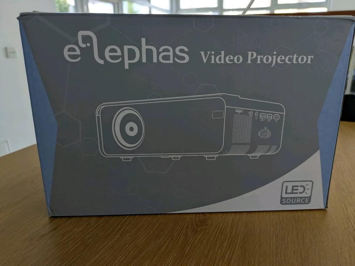 Projector - Image 1