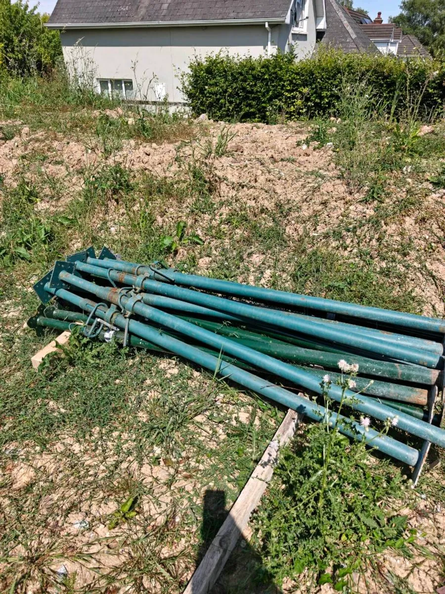 No 2 acrow props for sale