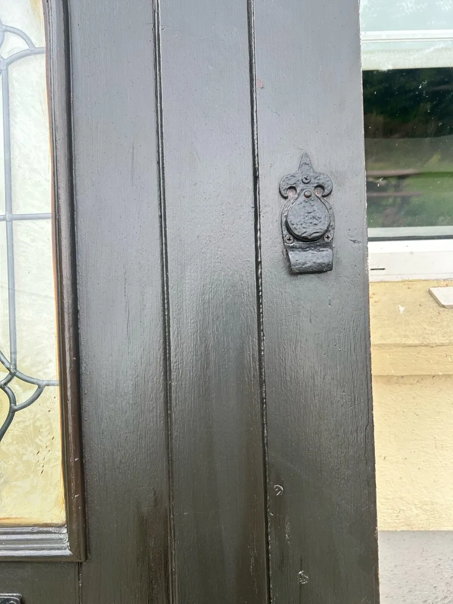 Gothic church door - Image 3