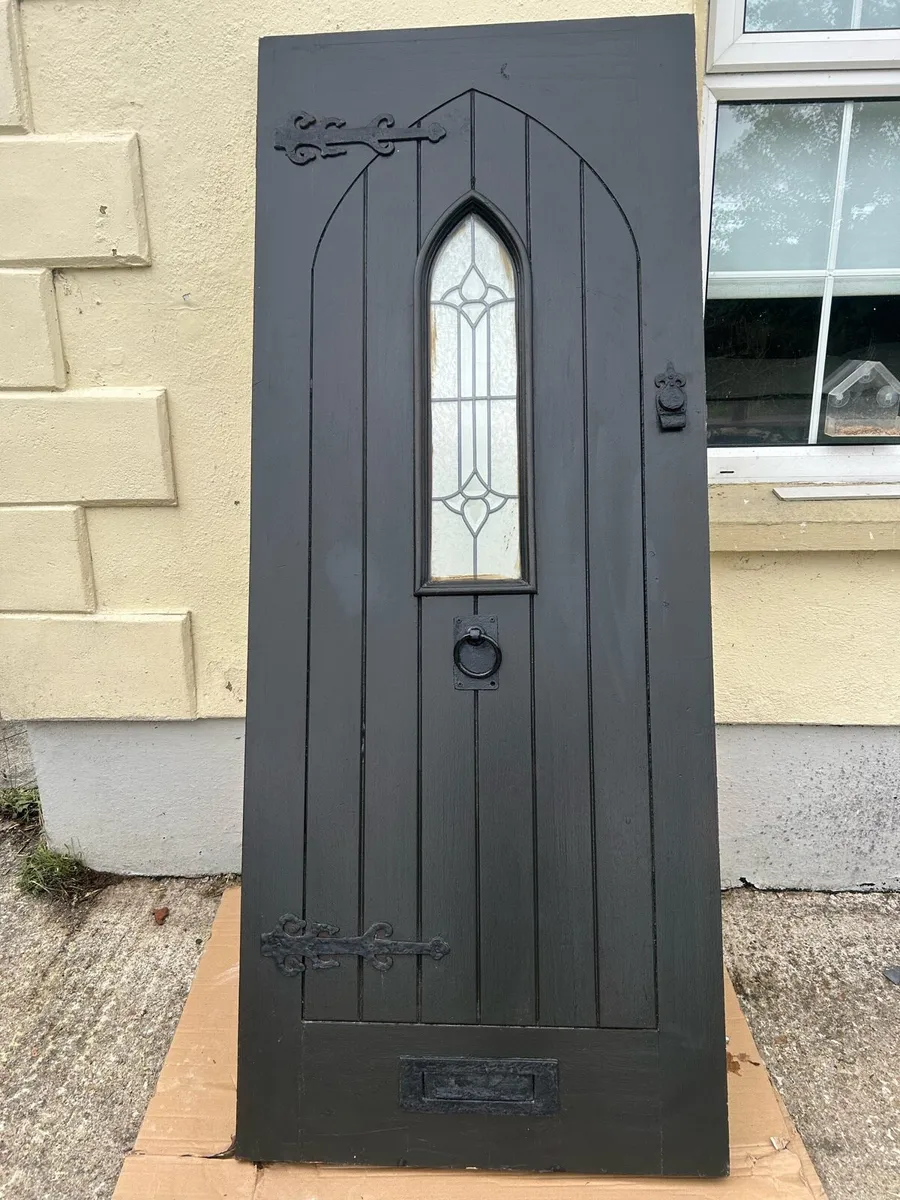 Gothic church door - Image 1