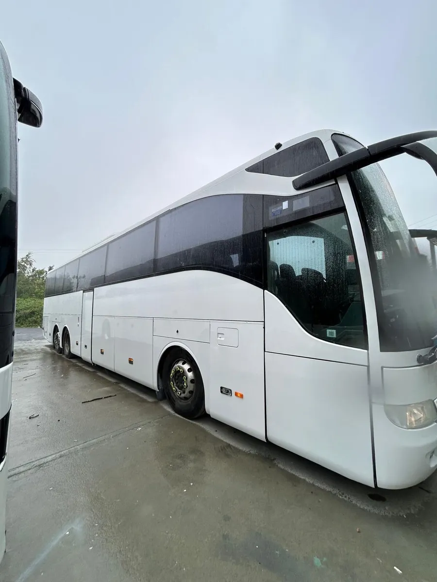 Mercedes 49/53 seater coaches - Image 3
