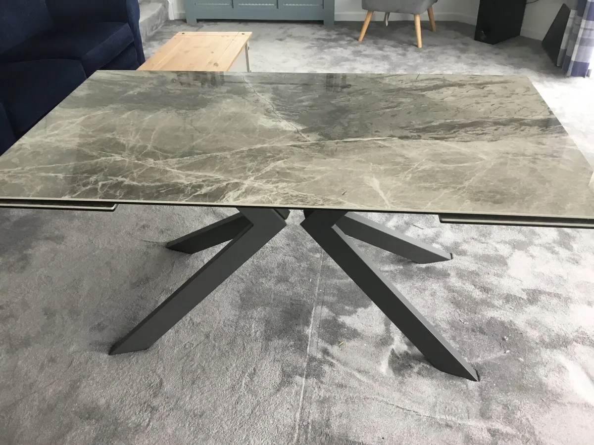 DINING  TABLE ETC EVERYTHING €500 Incl  VELUX - Image 1