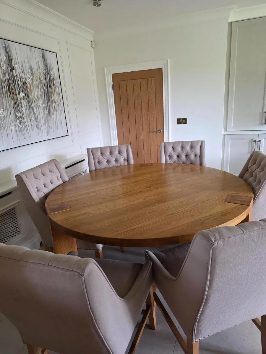 Solid Oak Round Dining table and chairs - Image 4