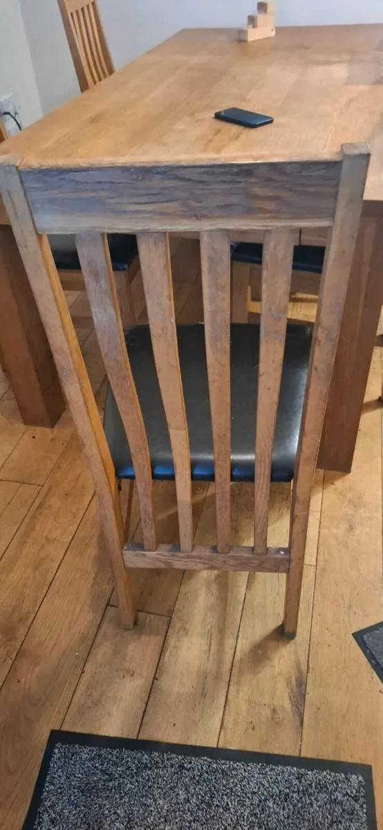 Oak Dining Table and six chairs - Image 3