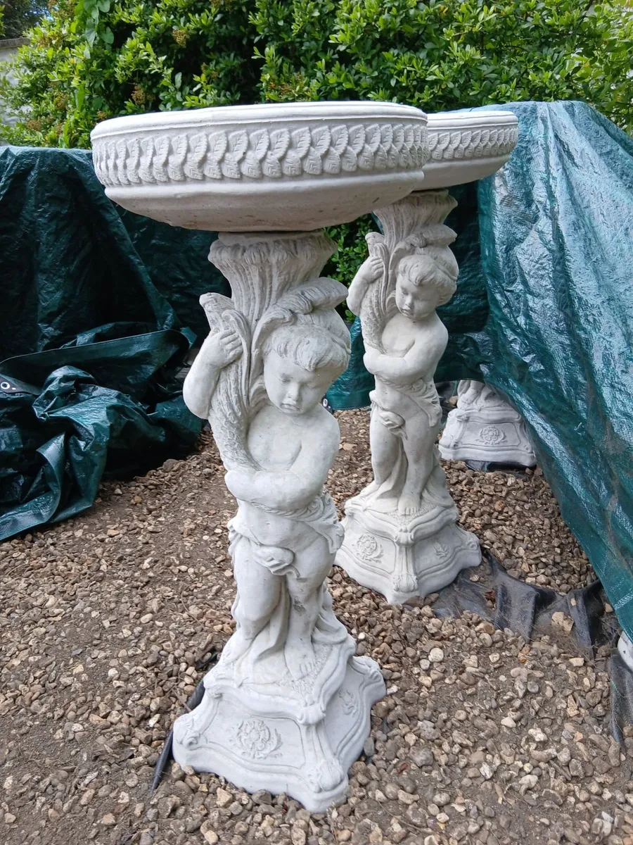 Angel Bird Bath - Brand New - Only 85 - Image 4