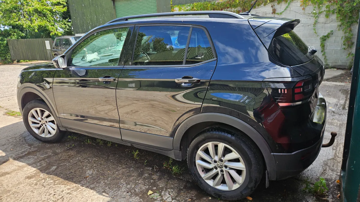 Vw T-Cross 2023 1ltr petrol manual 49km - Image 2