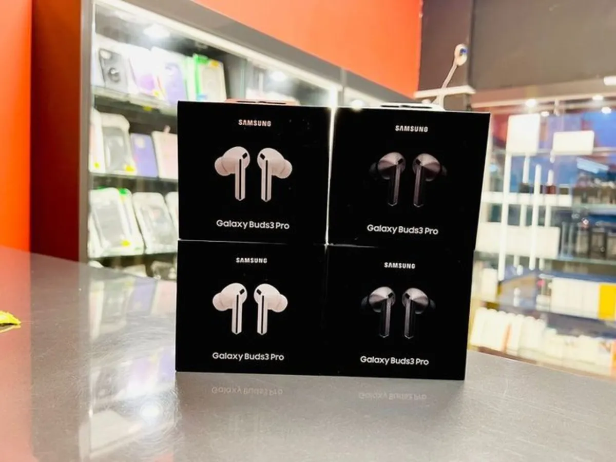 samsung Buds 4 pro samsung Buds 4 pro samsung Buds