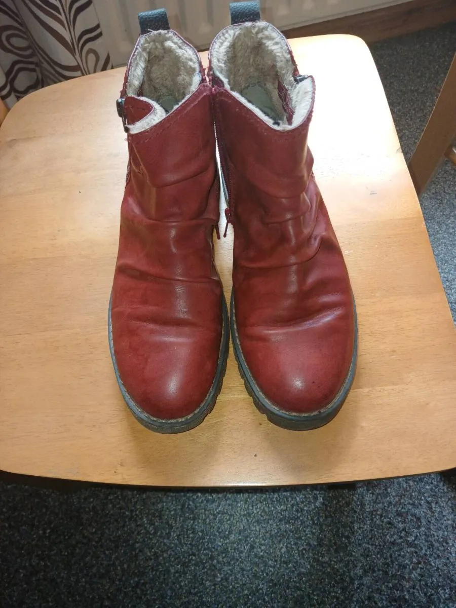 Boots - Image 1