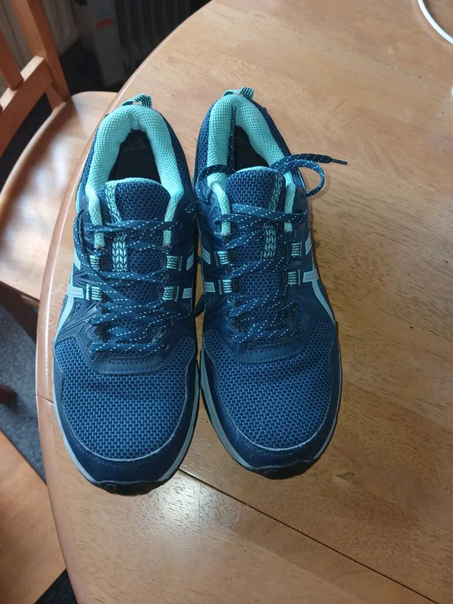 Trainers - Image 1
