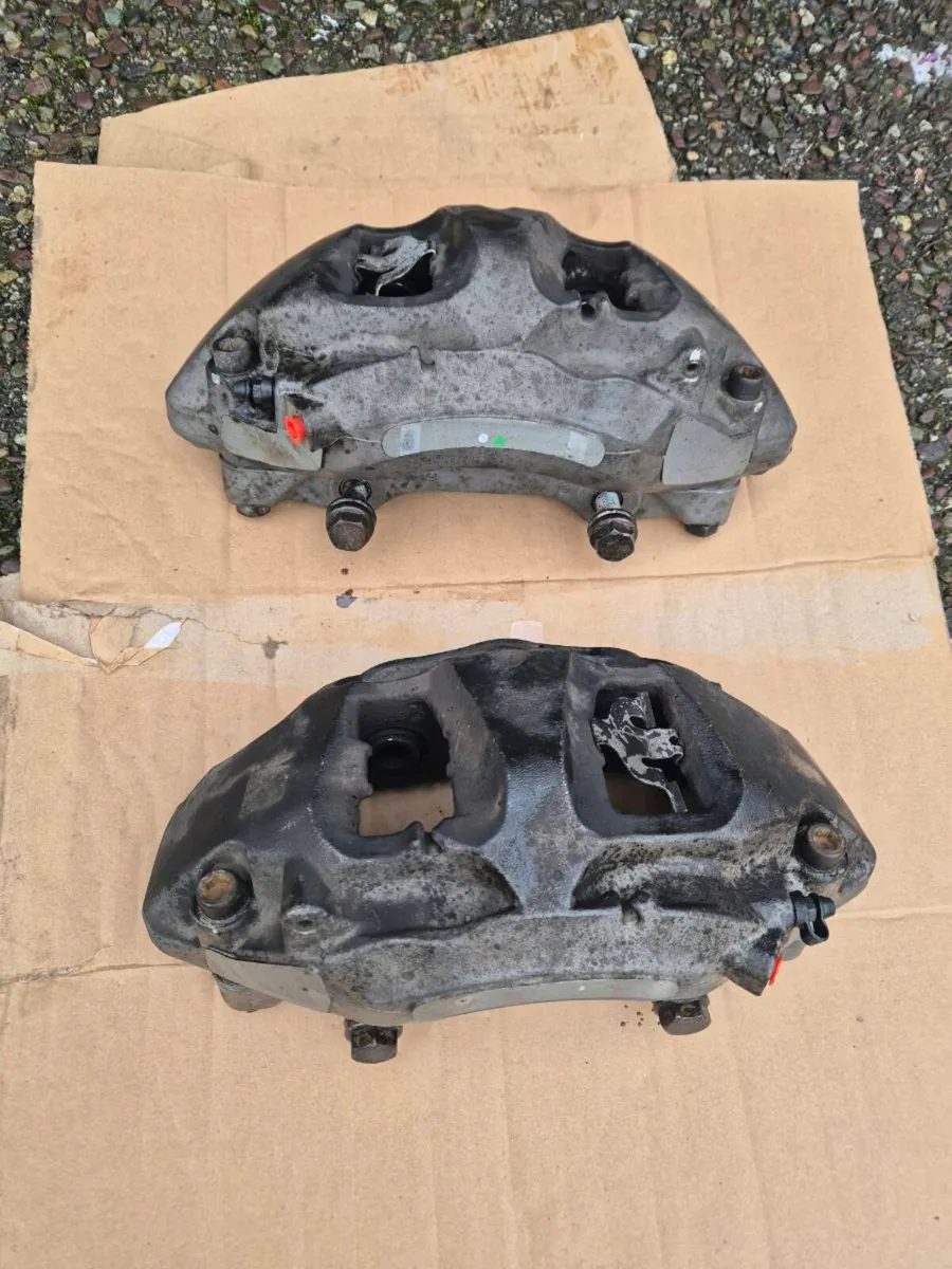 6 pots calliper - Image 1