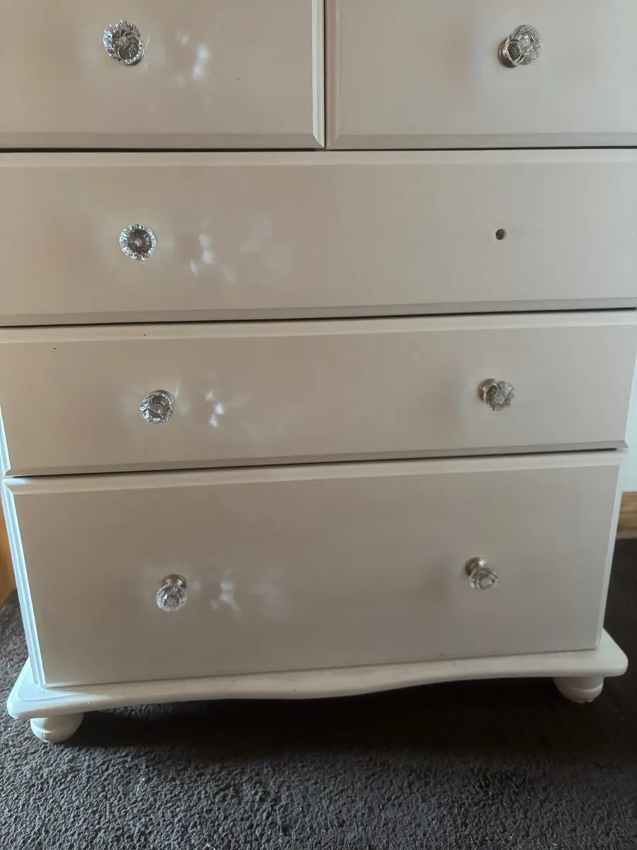 Chest of Drawers