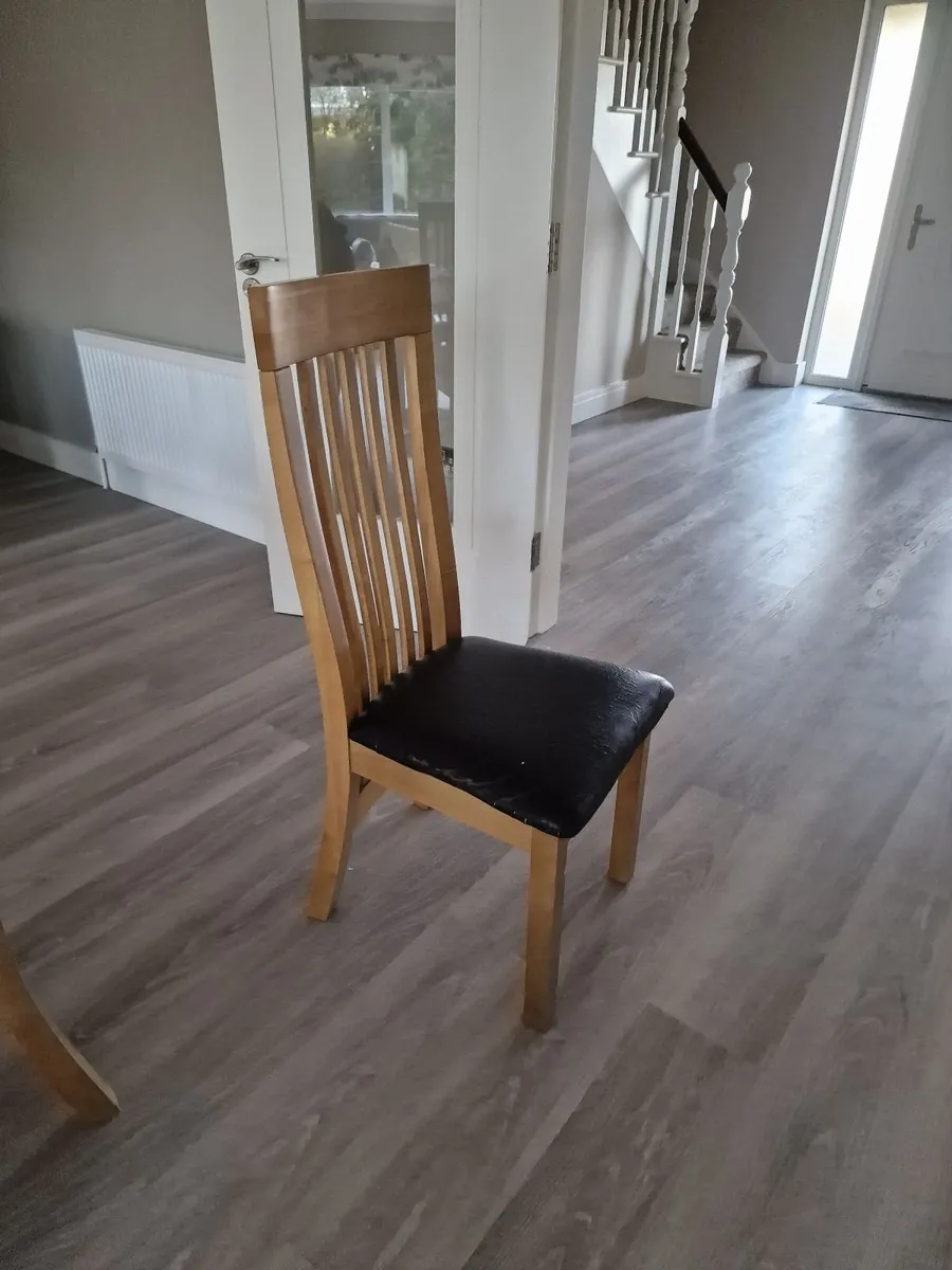 Daro Conservatory Furniture – Excellent Condition - Image 2