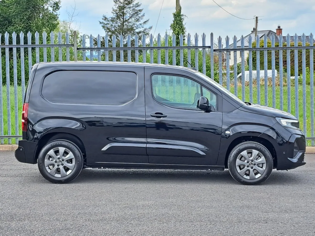 Opel Combo SPORTIVE L1H1 1.5TD 130BHP AUTOMATIC**T - Image 2