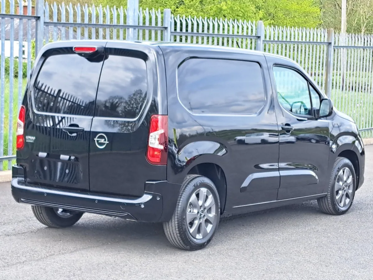 Opel Combo SPORTIVE L1H1 1.5TD 130BHP AUTOMATIC**T - Image 3