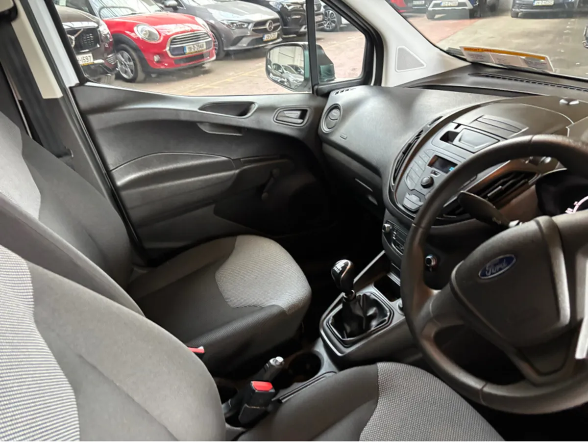 Ford Transit Courier BASE 1.5 TD 75P 75PS M6 2DR T - Image 4