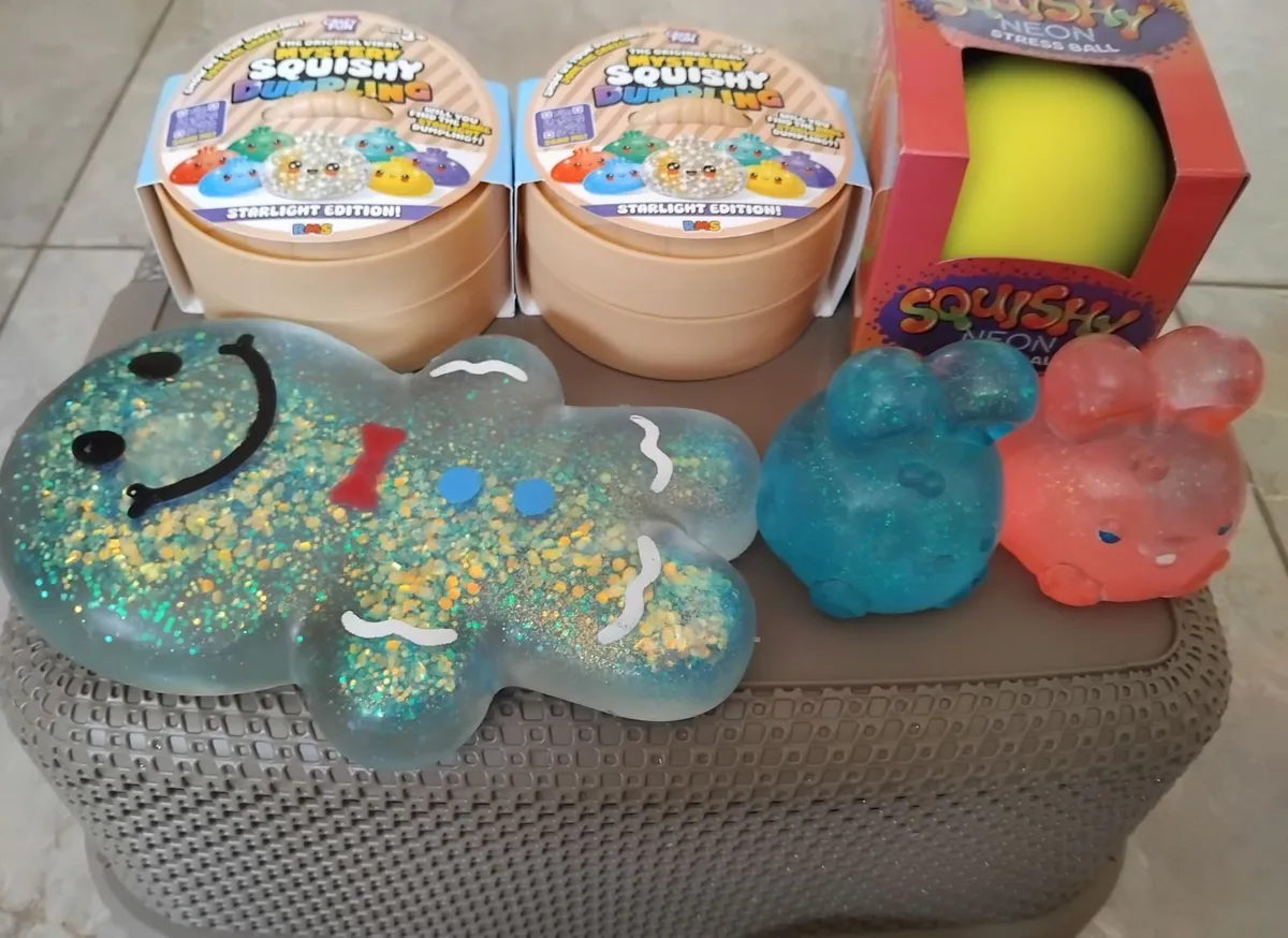 Squishy bundle -Squishy Mystery Dumpling, Nee-doh - Image 2