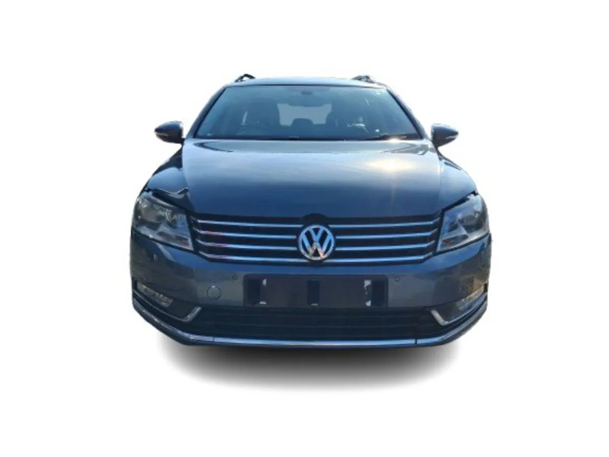 2010 VOLKSWAGEN PASSAT For Breaking/Dismantling - Image 2