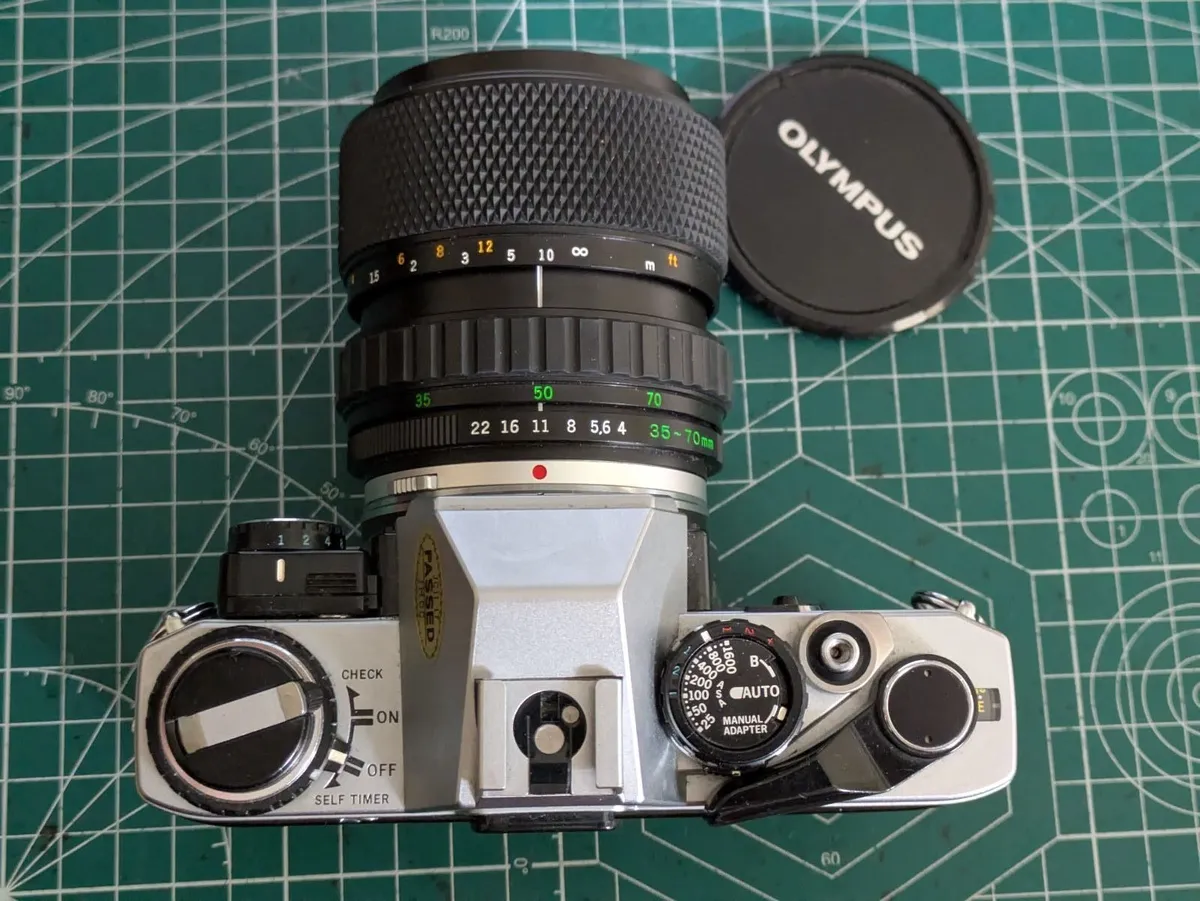 🎞️ Olympus OM10 + Zuiko Zoom 35-70mm f4 💥 - Image 2
