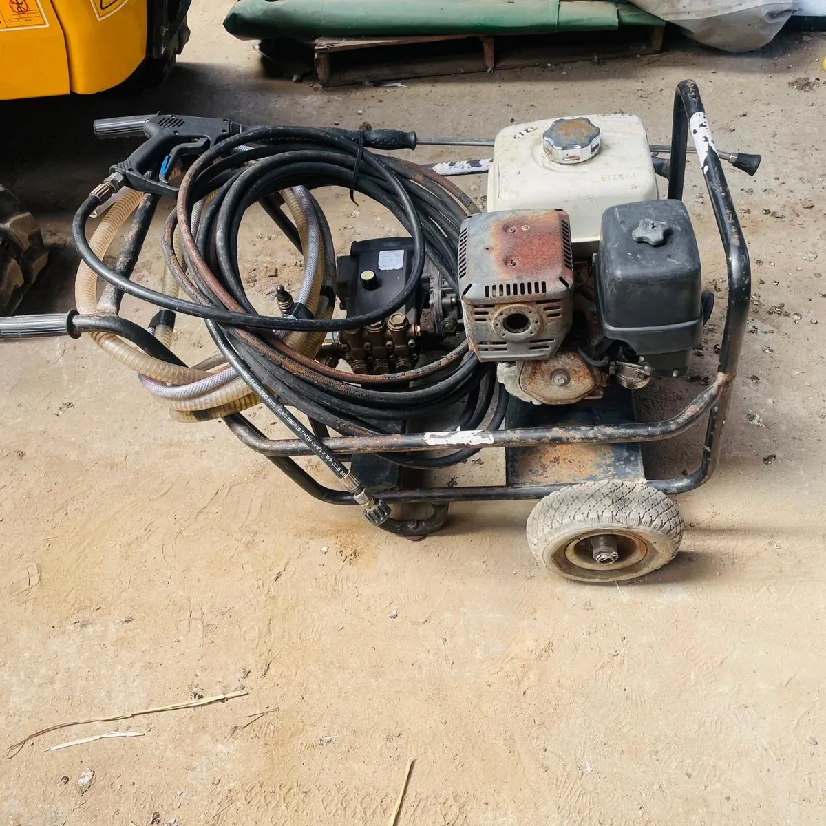 Power washer petrol engine - Image 3
