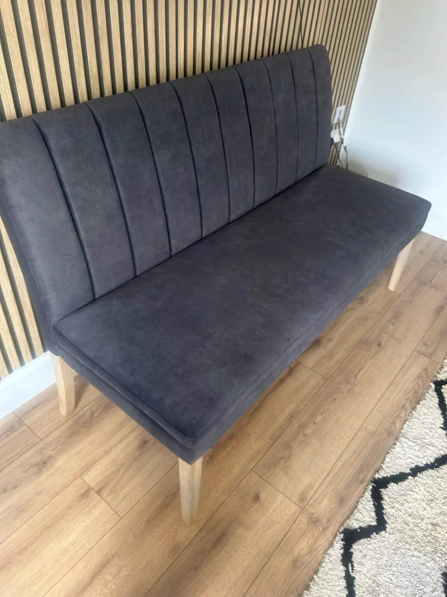 Charcoal bench seat - Image 4