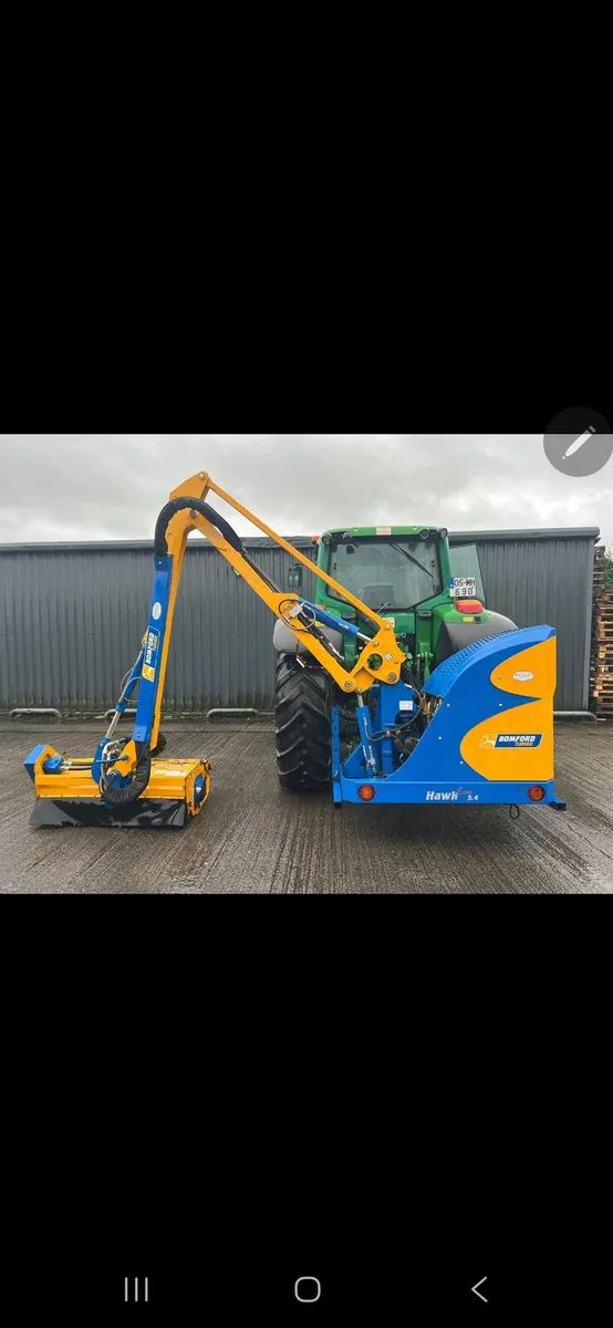 Farmers Hedgecutter Auction - Image 1