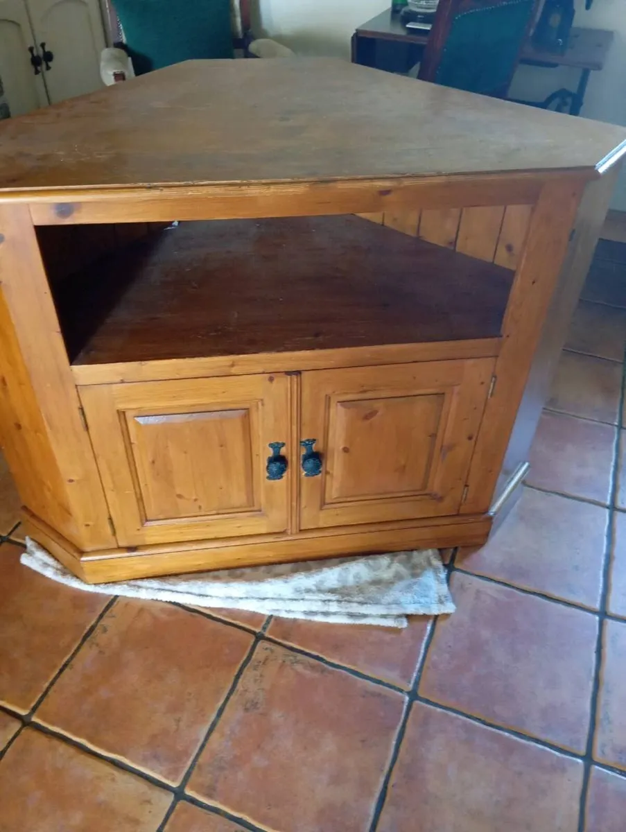 TV corner unit - Image 1