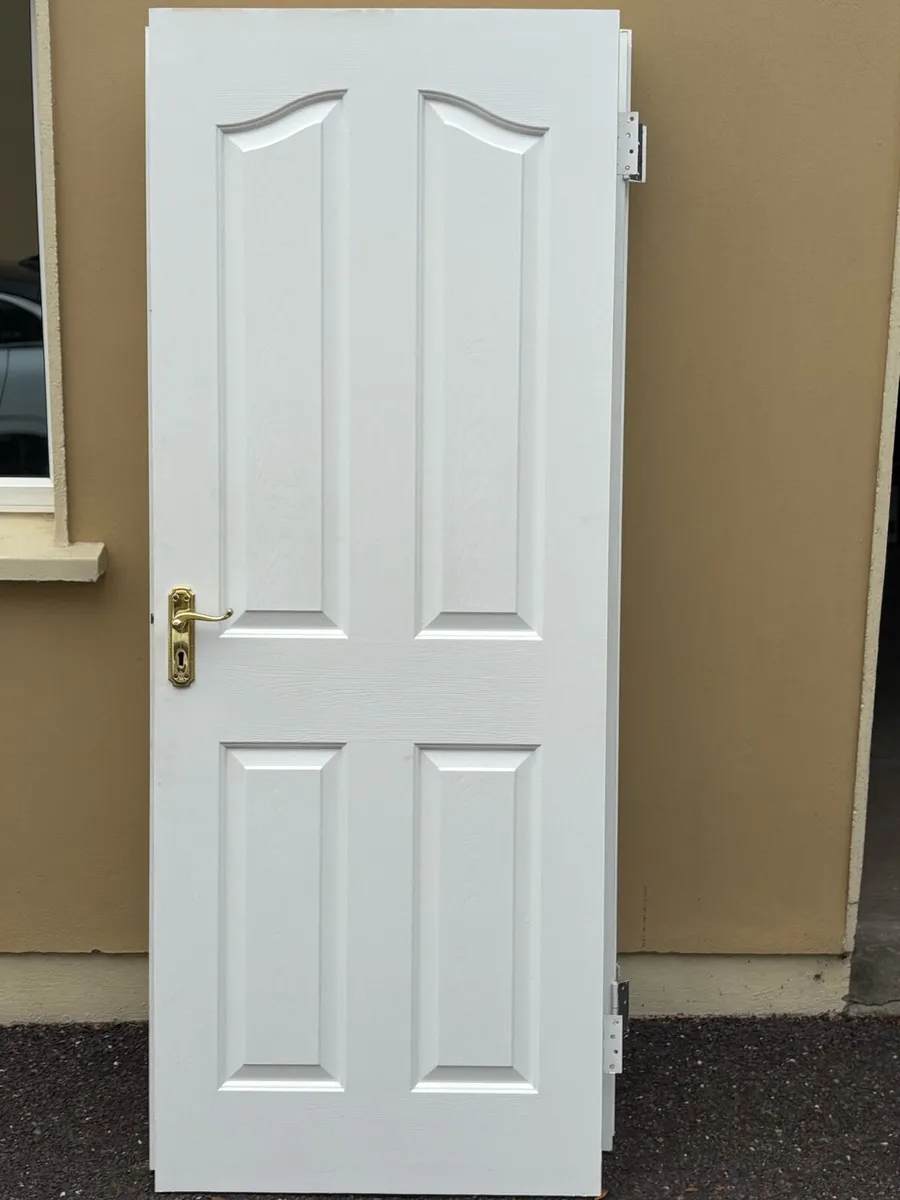 Internal White Doors x 6 - Image 1