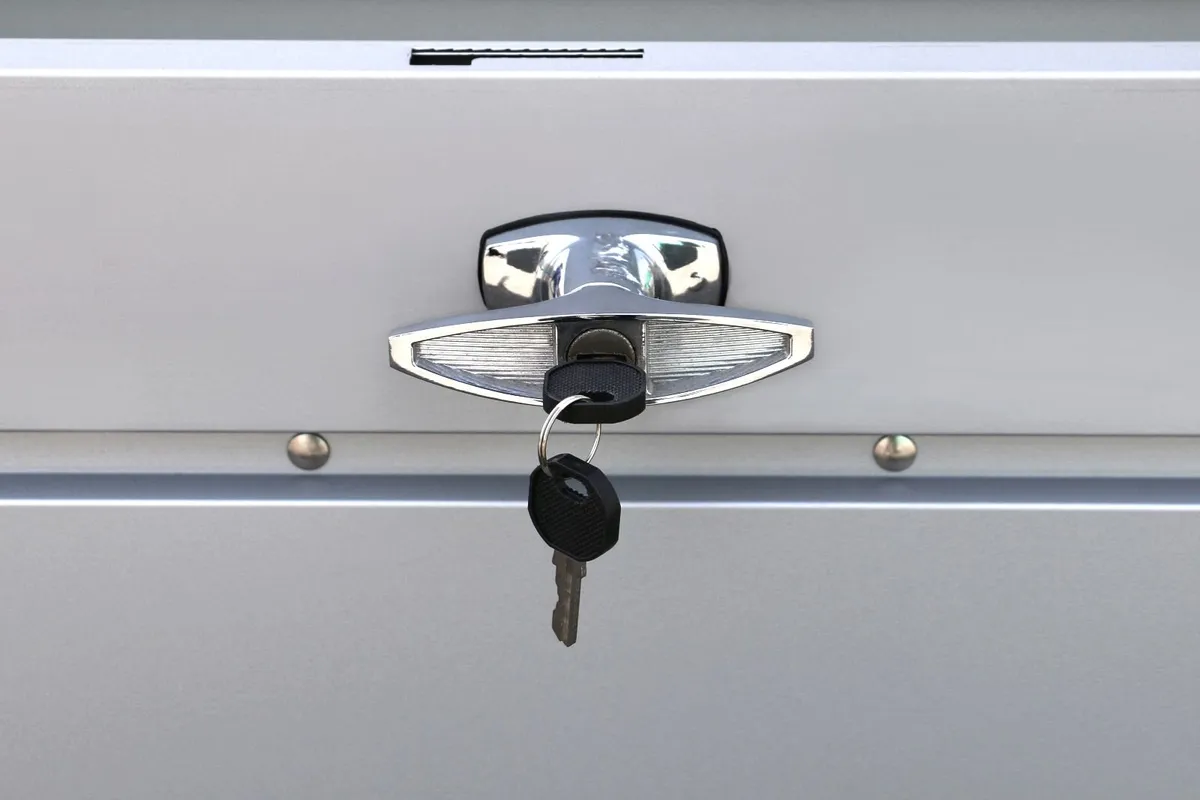 🏡 Palladium 856L Steel Patio Storage Box – Silver - Image 2
