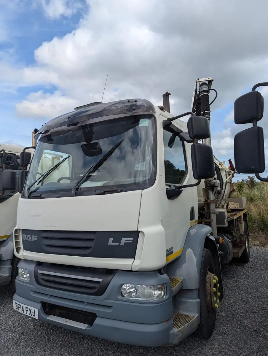 2 x DAF Other 2014 - Image 4