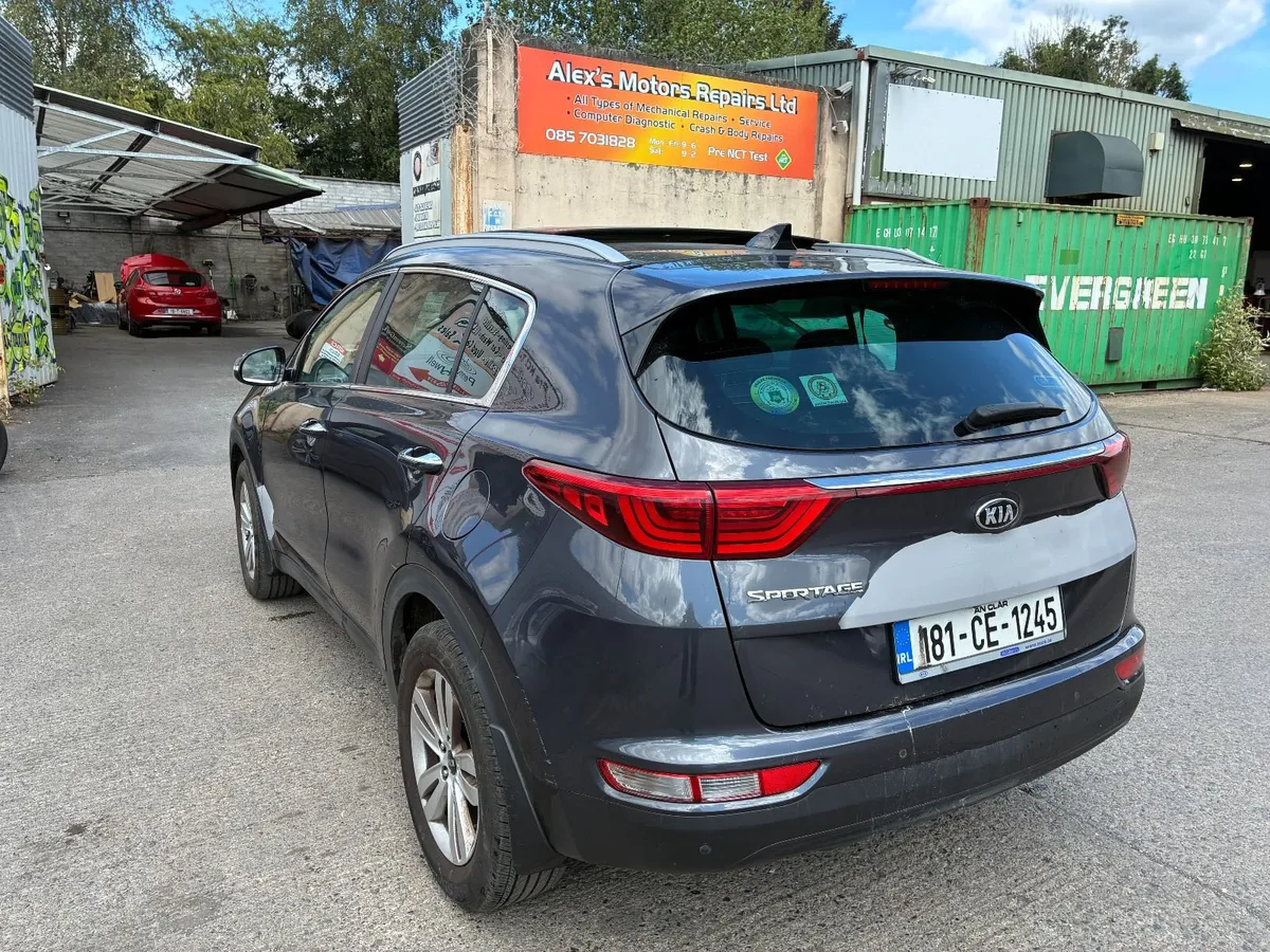 car - Image 2