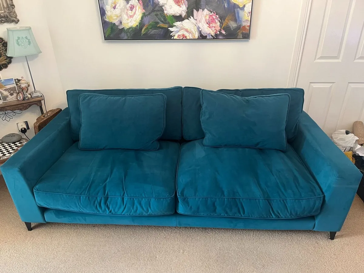 Large Beautiful Sofa - Image 3